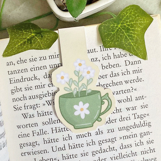 Magnetic Flower Cup Bookmark | Cottagecore Bookmarks | Book Lover Gifts | Reading Accessories