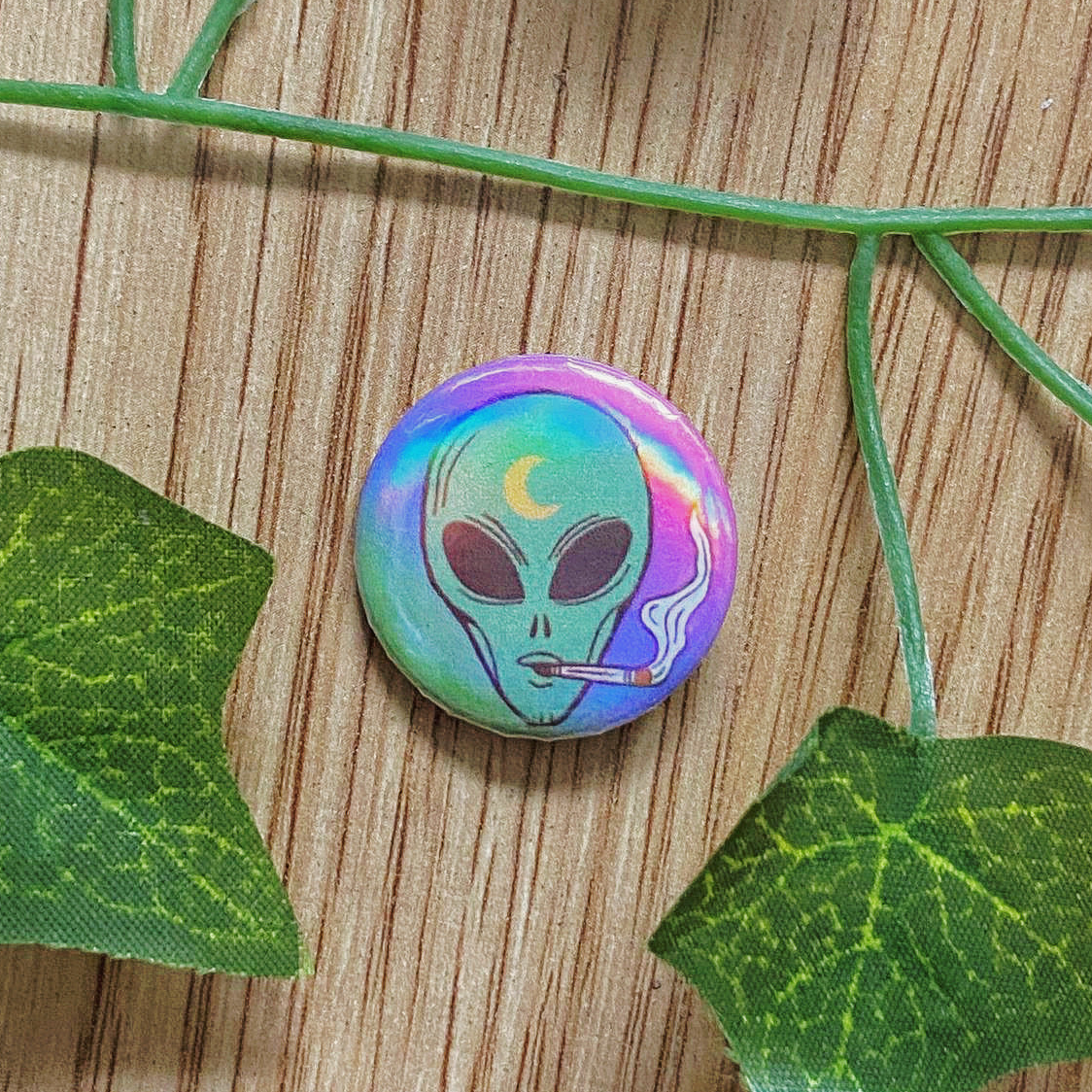 Vintage Holographic Alien Button Pin | Psychedelic Art | Trippy | 420 | 25 mm 1” Pinback Buttons | Whimsigoth Jewelry