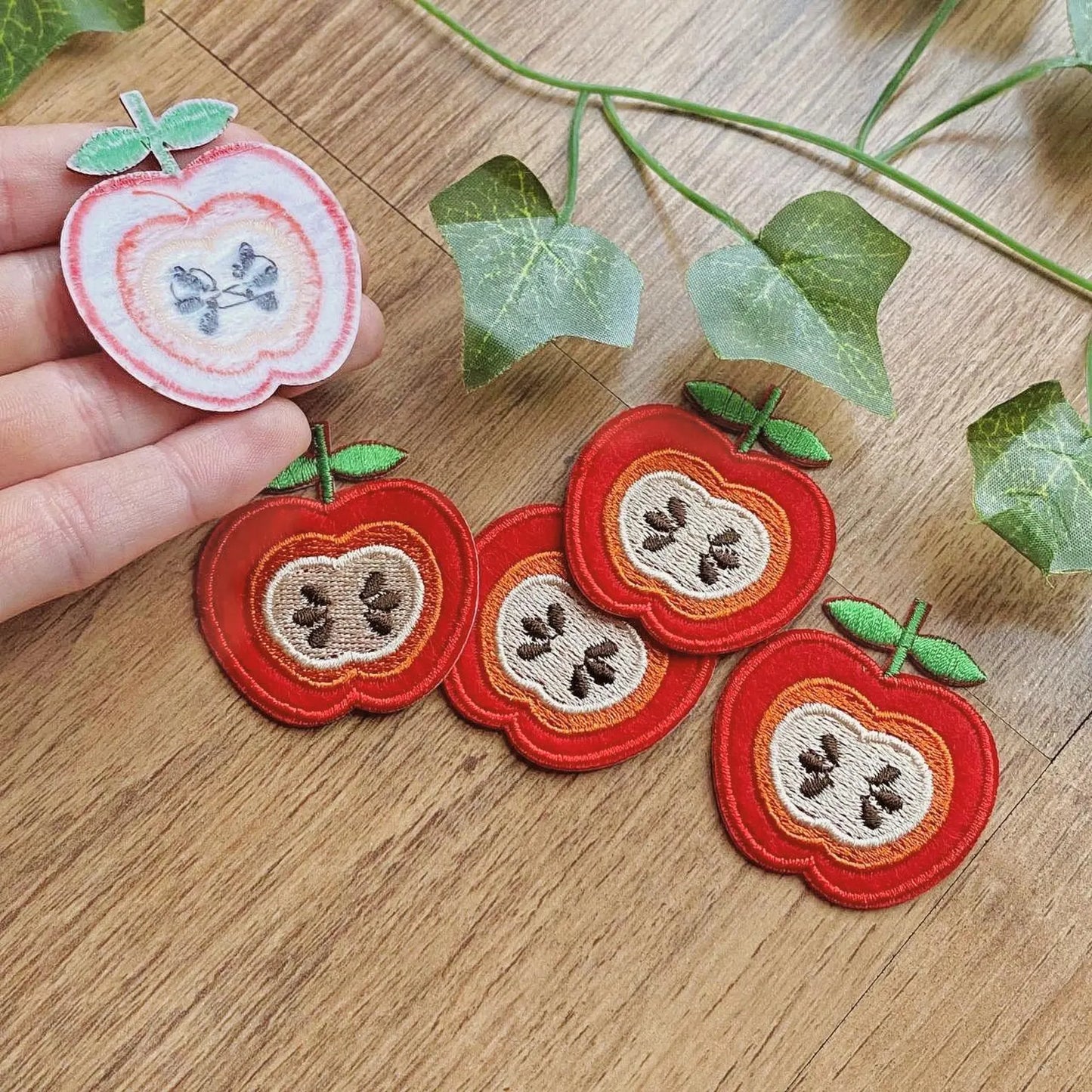 1x Red Apple Vintage Iron On Patch, Fruit Embroidery Transfer Pattern, Cute Embroidery Patches